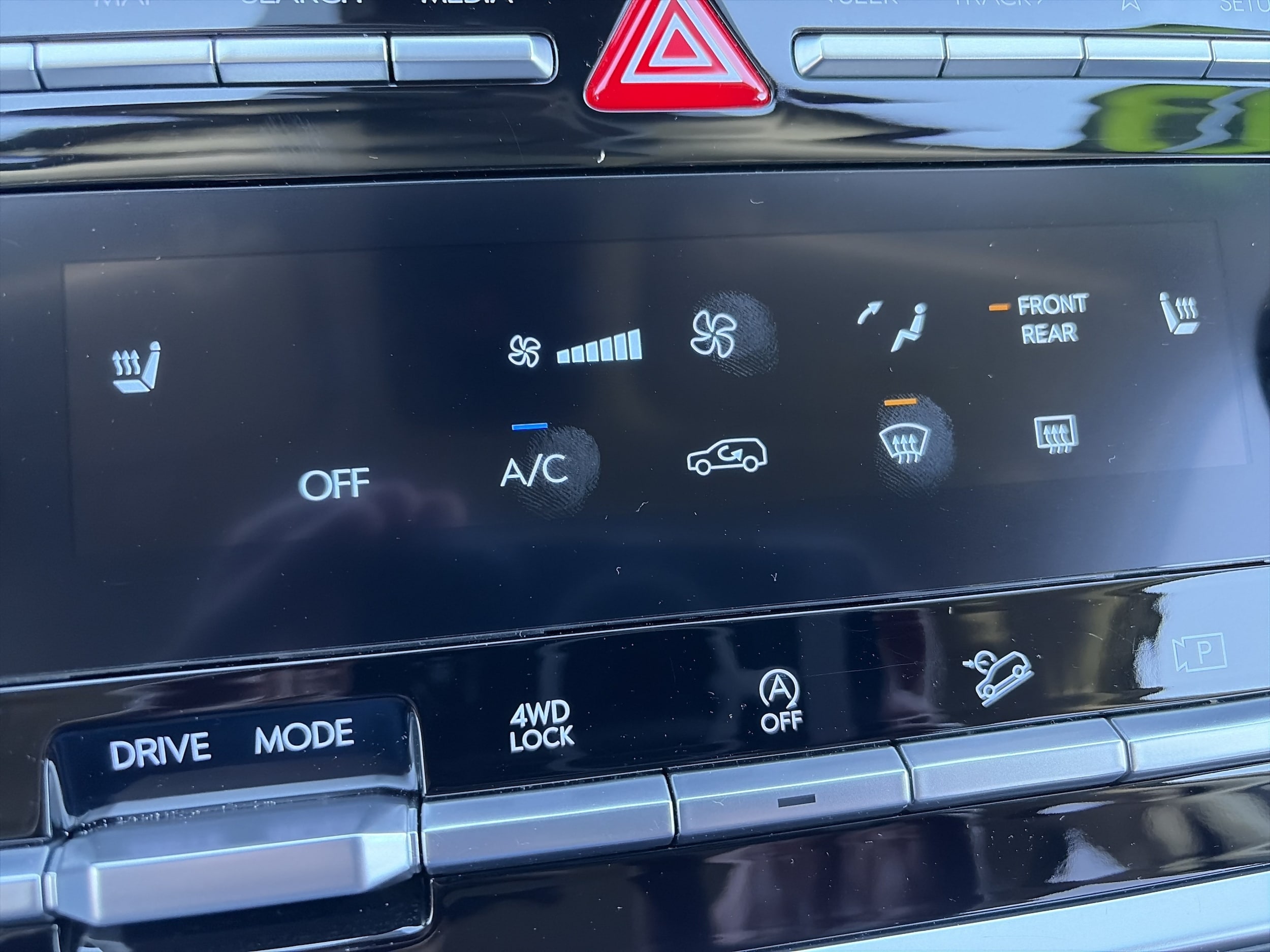 2025 Hyundai Santa Fe SEL - Photo 28