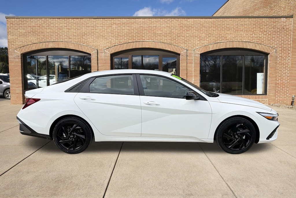 New 2026 Hyundai Elantra SEL Sport Plus Sedan