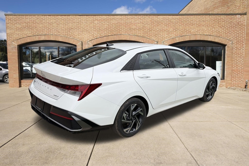 New 2026 Hyundai Elantra Limited Sedan