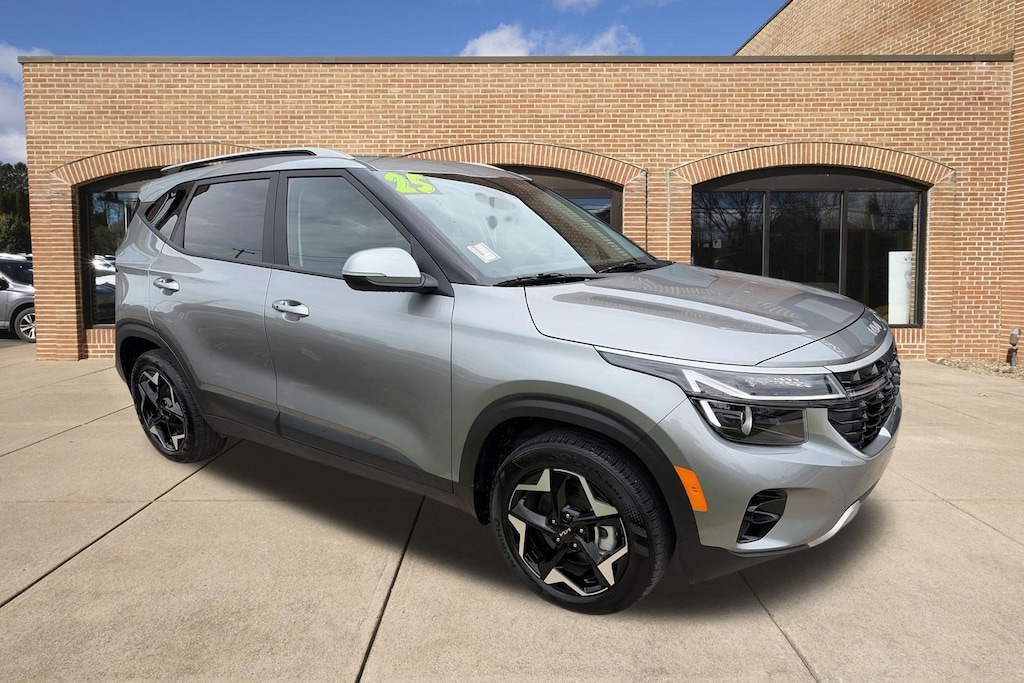 Used 2025 Kia Seltos S SUV