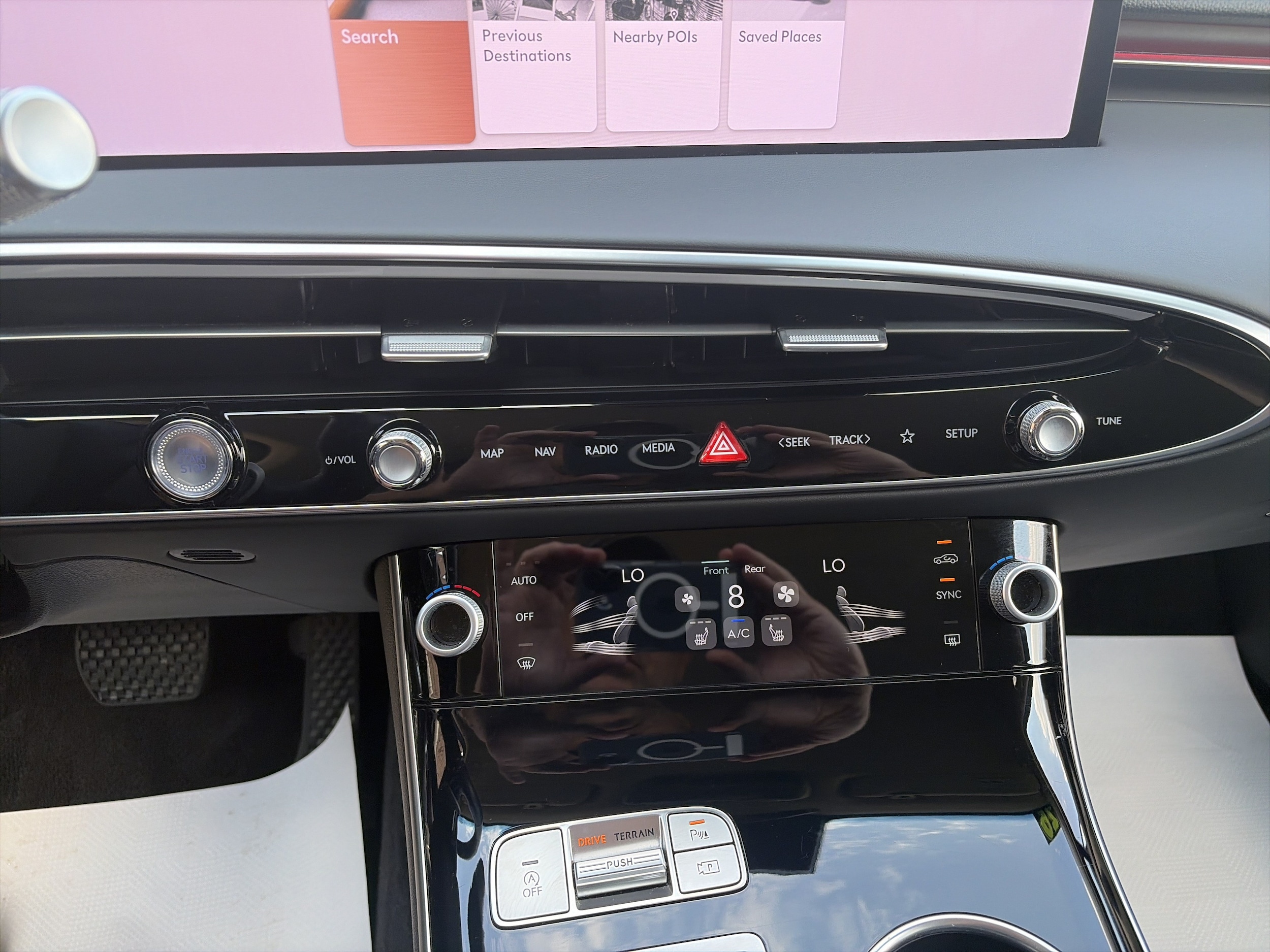 2026 GENESIS GV70 Standard - Photo 27