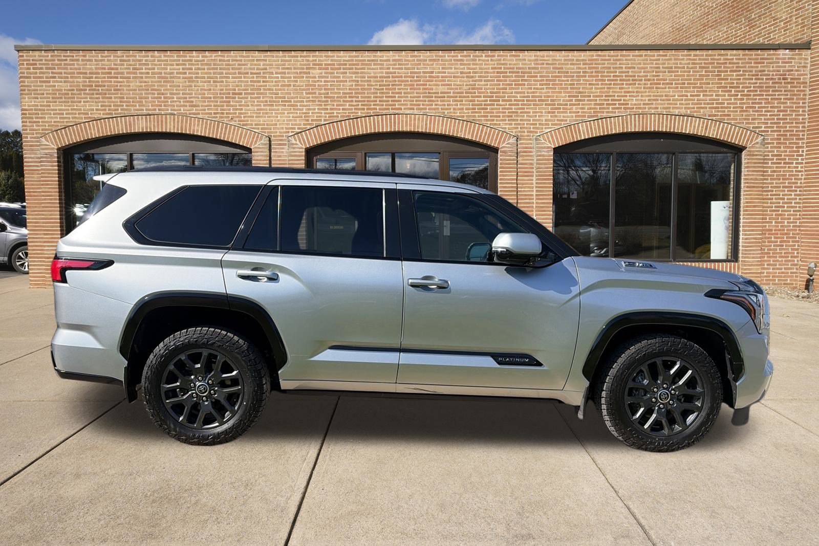 Used 2023 Toyota Sequoia Platinum Platinum 4WD