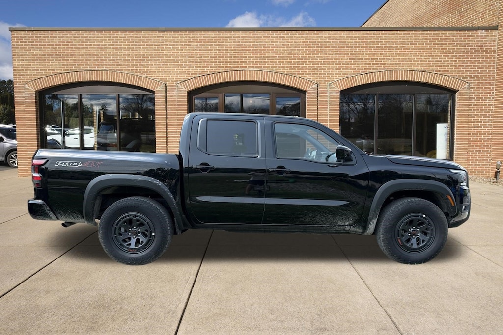 Used 2026 Nissan Frontier PRO-4X Truck Crew Cab