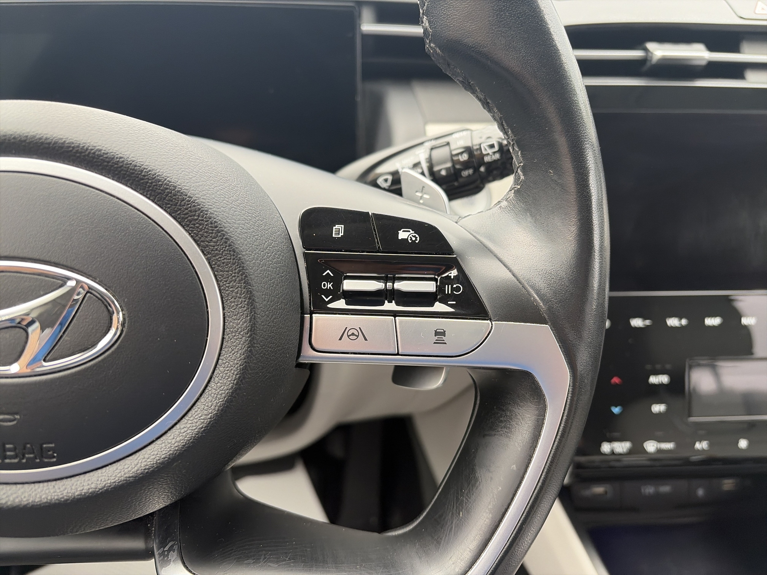 2022 Hyundai Tucson Limited - Photo 19