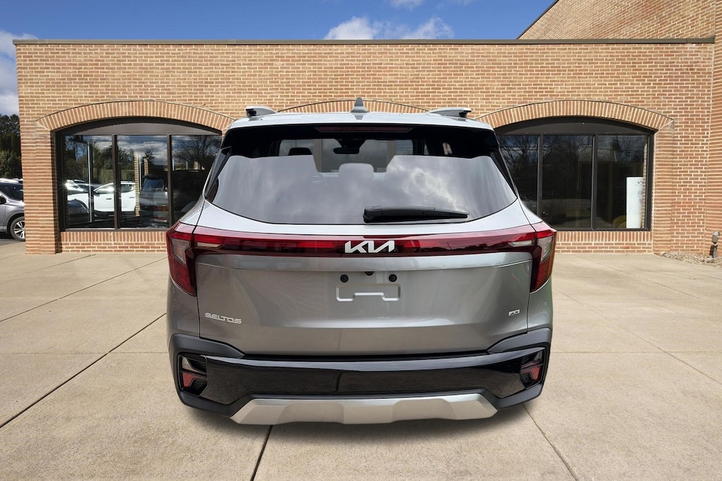 Used 2025 Kia Seltos S SUV