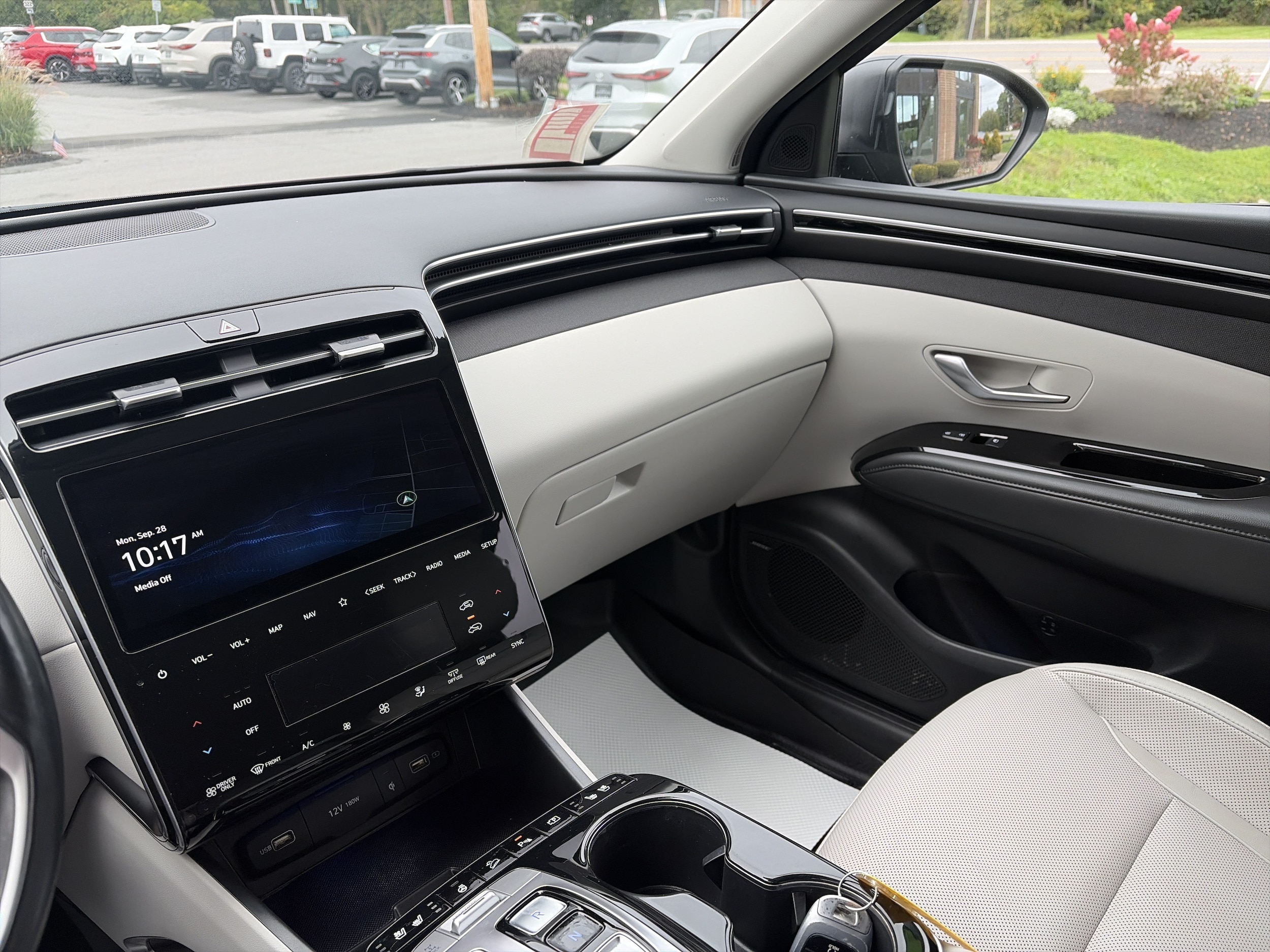 2022 Hyundai Tucson Limited - Photo 22