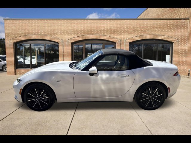 2026 Mazda MX-5 Miata Grand Touring - Photo 7