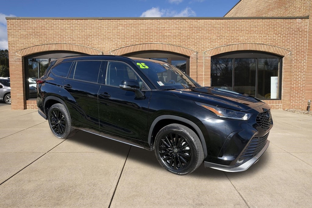 Used 2025 Toyota Highlander XSE XSE AWD