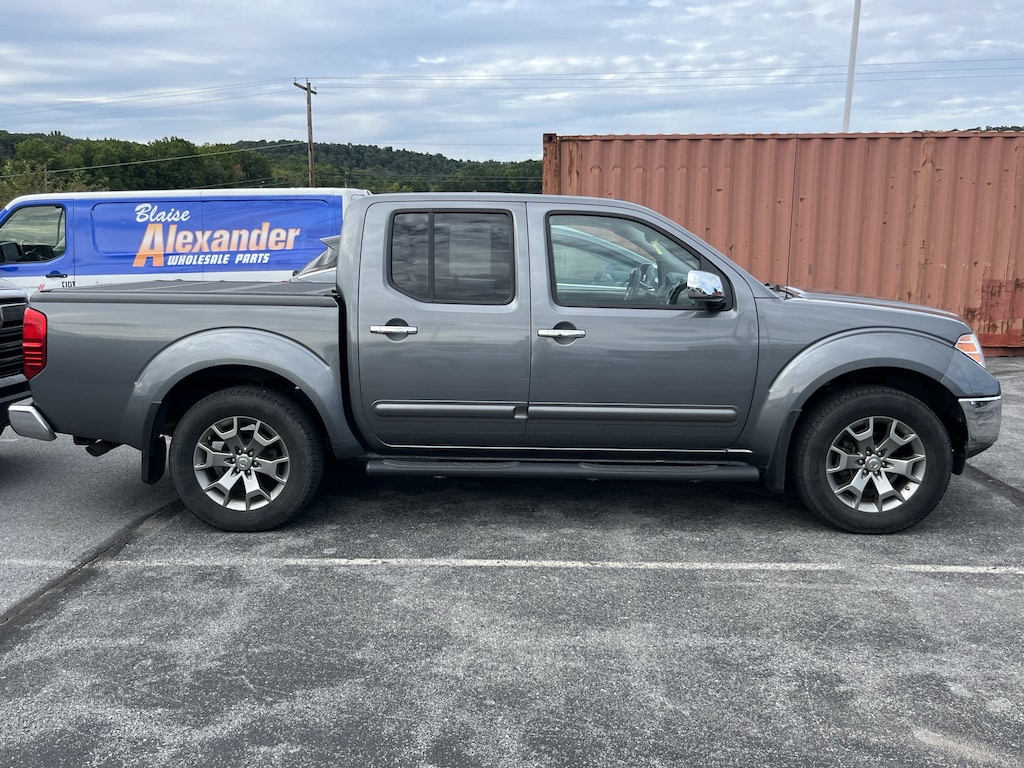Used 2019 Nissan Frontier SL Truck Crew Cab