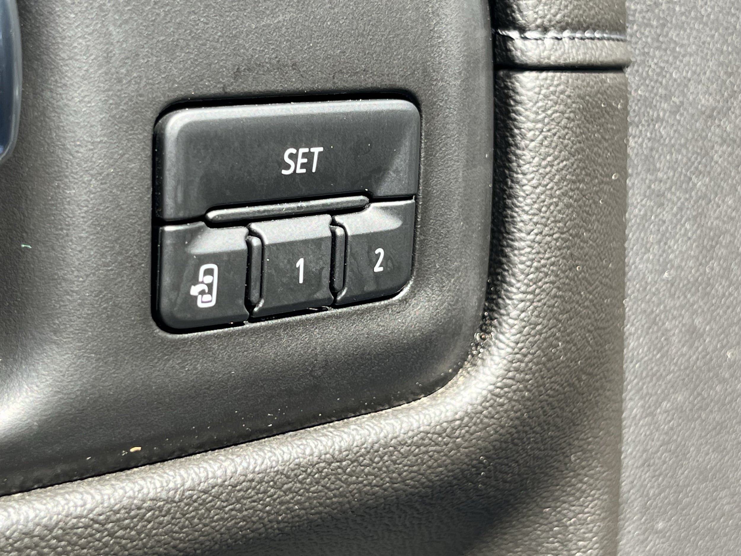 2021 GMC Sierra 1500 SLT - Photo 23