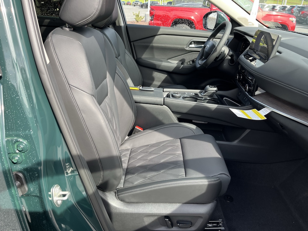 New 2026 Nissan Rogue Platinum SUV