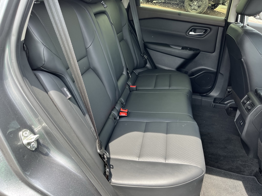 Used 2023 Nissan Rogue SV SUV