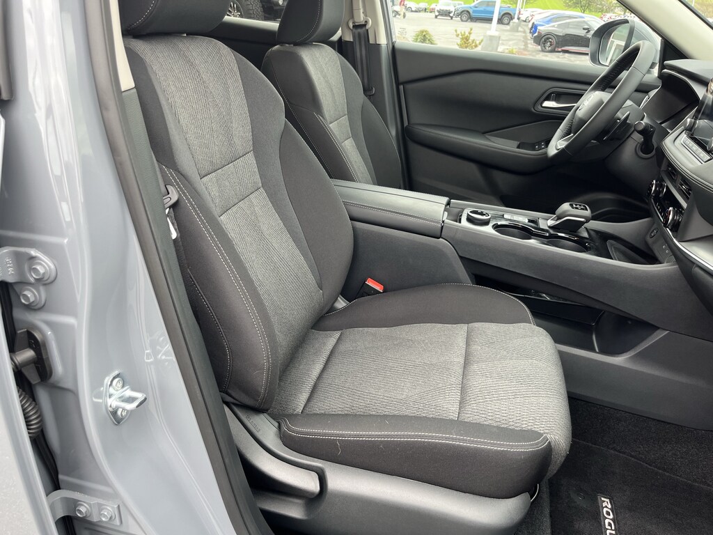 Used 2026 Nissan Rogue SV SUV