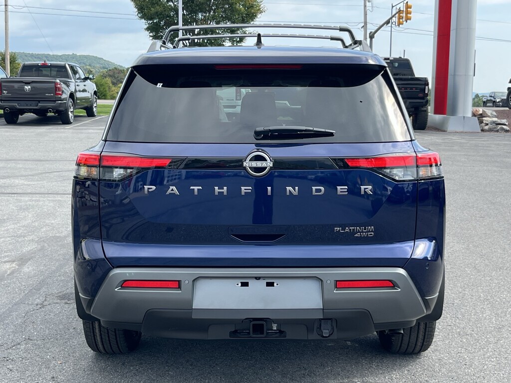 New 2026 Nissan Pathfinder Platinum SUV