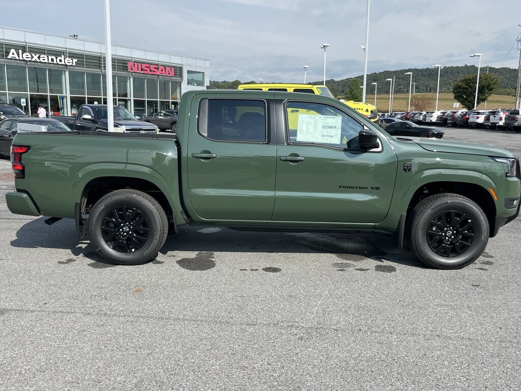 New 2027 Nissan Frontier SV Truck Crew Cab