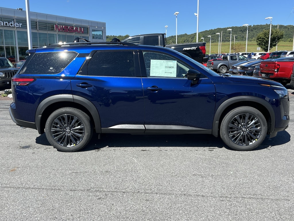 New 2026 Nissan Pathfinder SL SUV