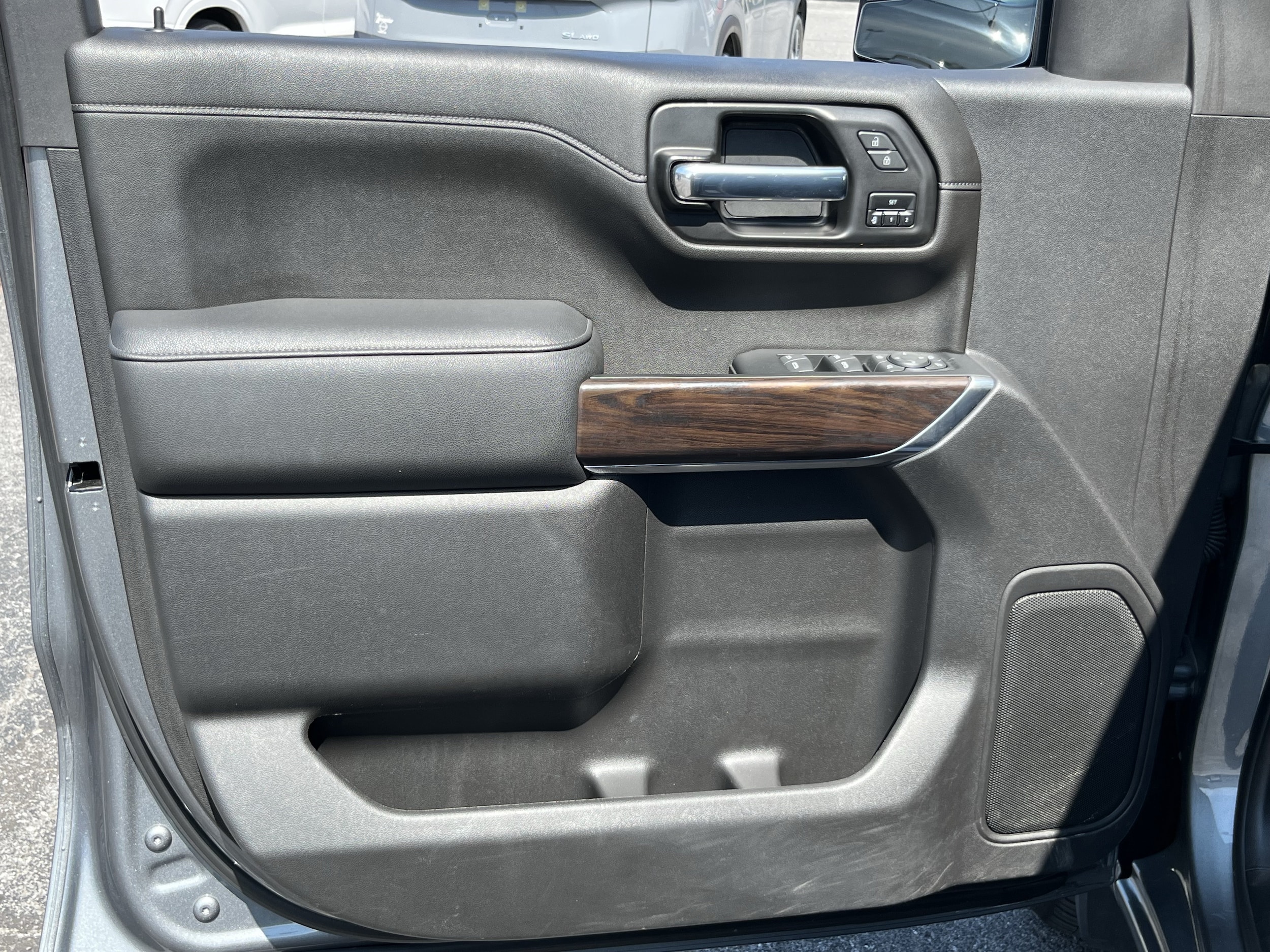 2021 GMC Sierra 1500 SLT - Photo 21