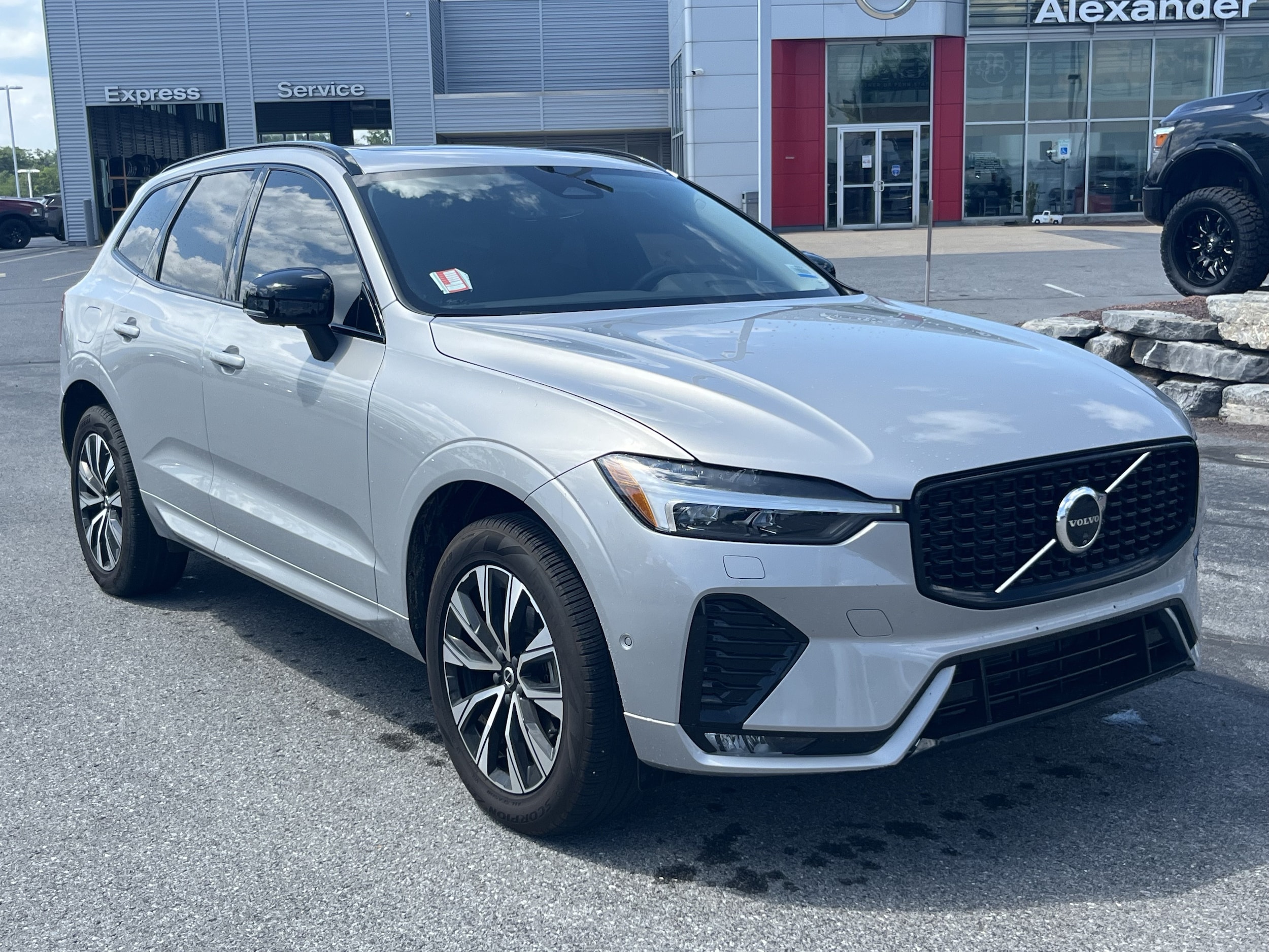 2025 Volvo XC60