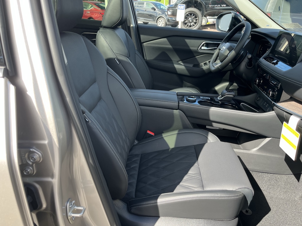 New 2026 Nissan Rogue Platinum SUV