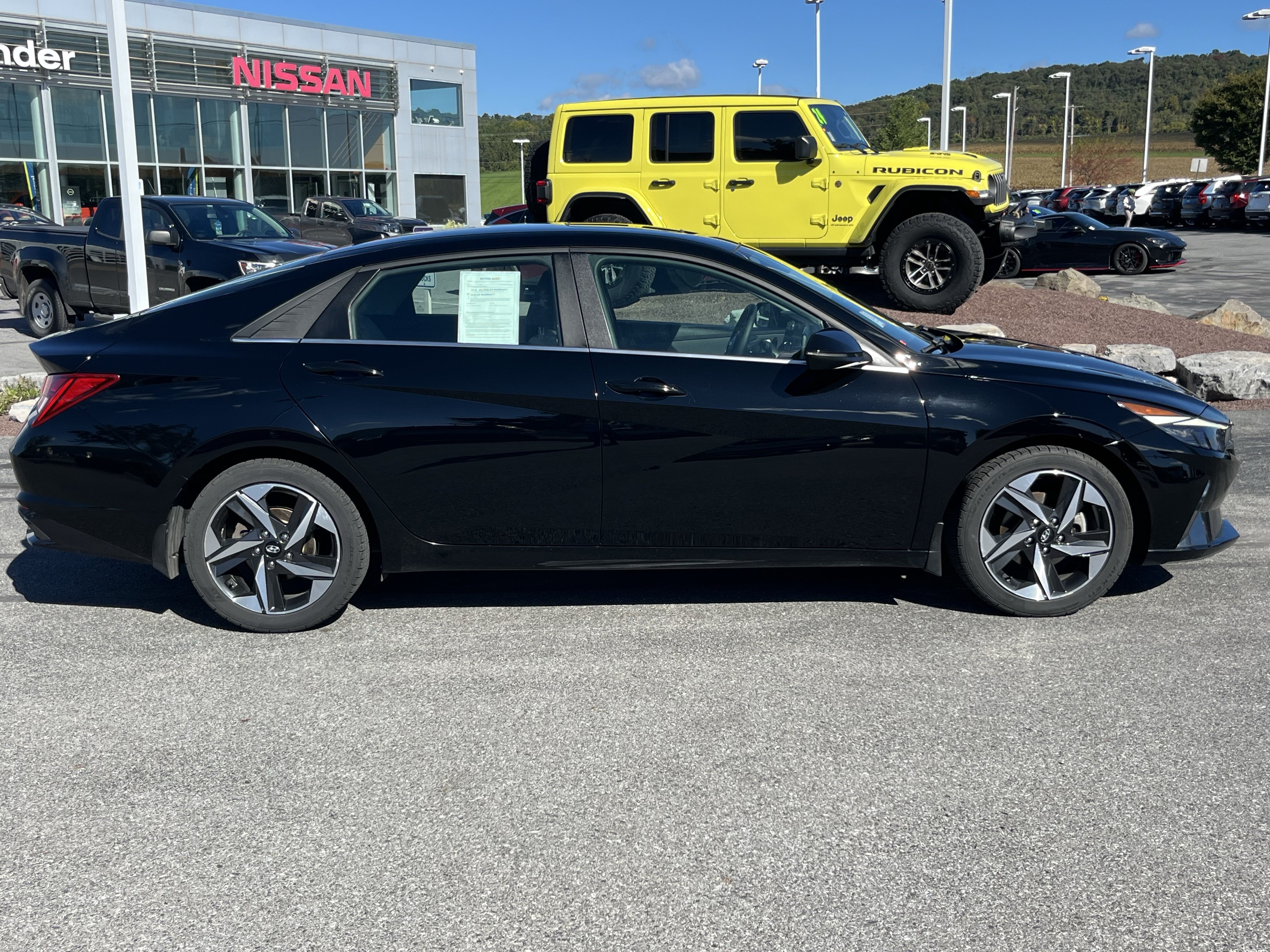 Used 2022 Hyundai Elantra Limited Sedan