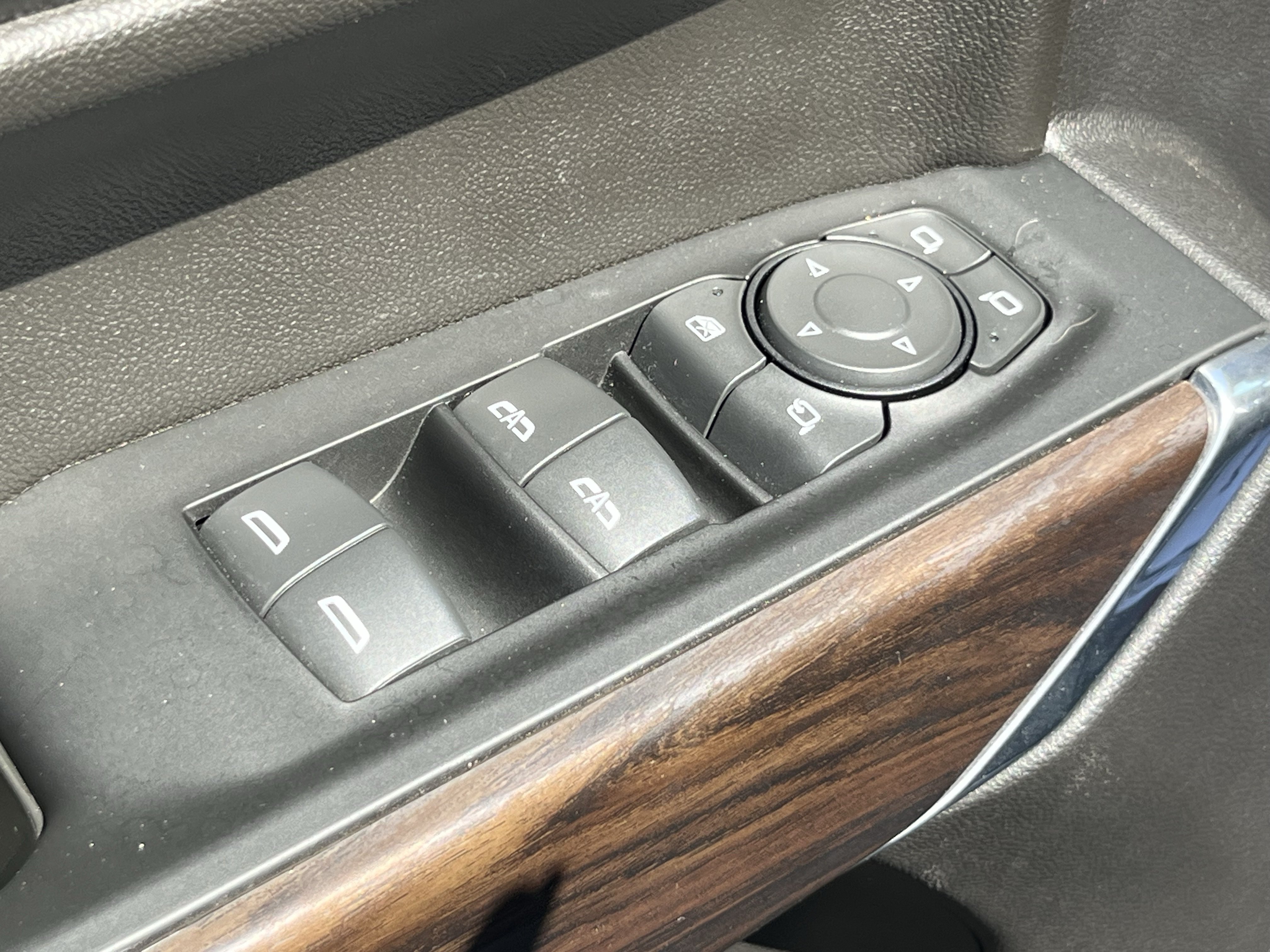 2021 GMC Sierra 1500 SLT - Photo 22