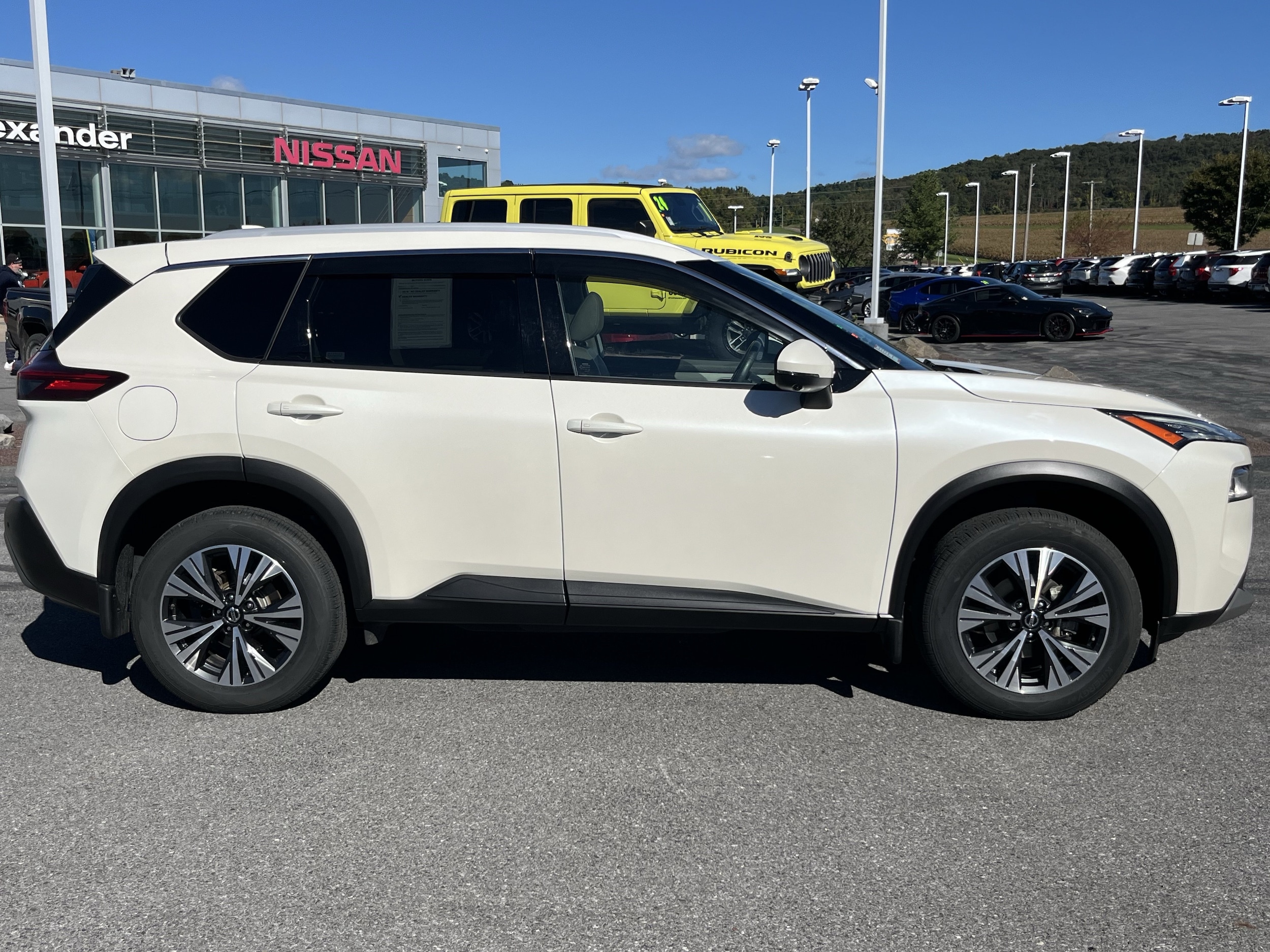 Used 2021 Nissan Rogue SV with VIN JN8AT3BBXMW215792 for sale in Montoursville, PA