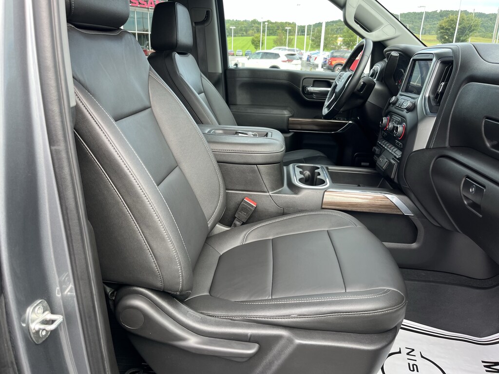 Used 2019 Nissan Rogue SV SUV