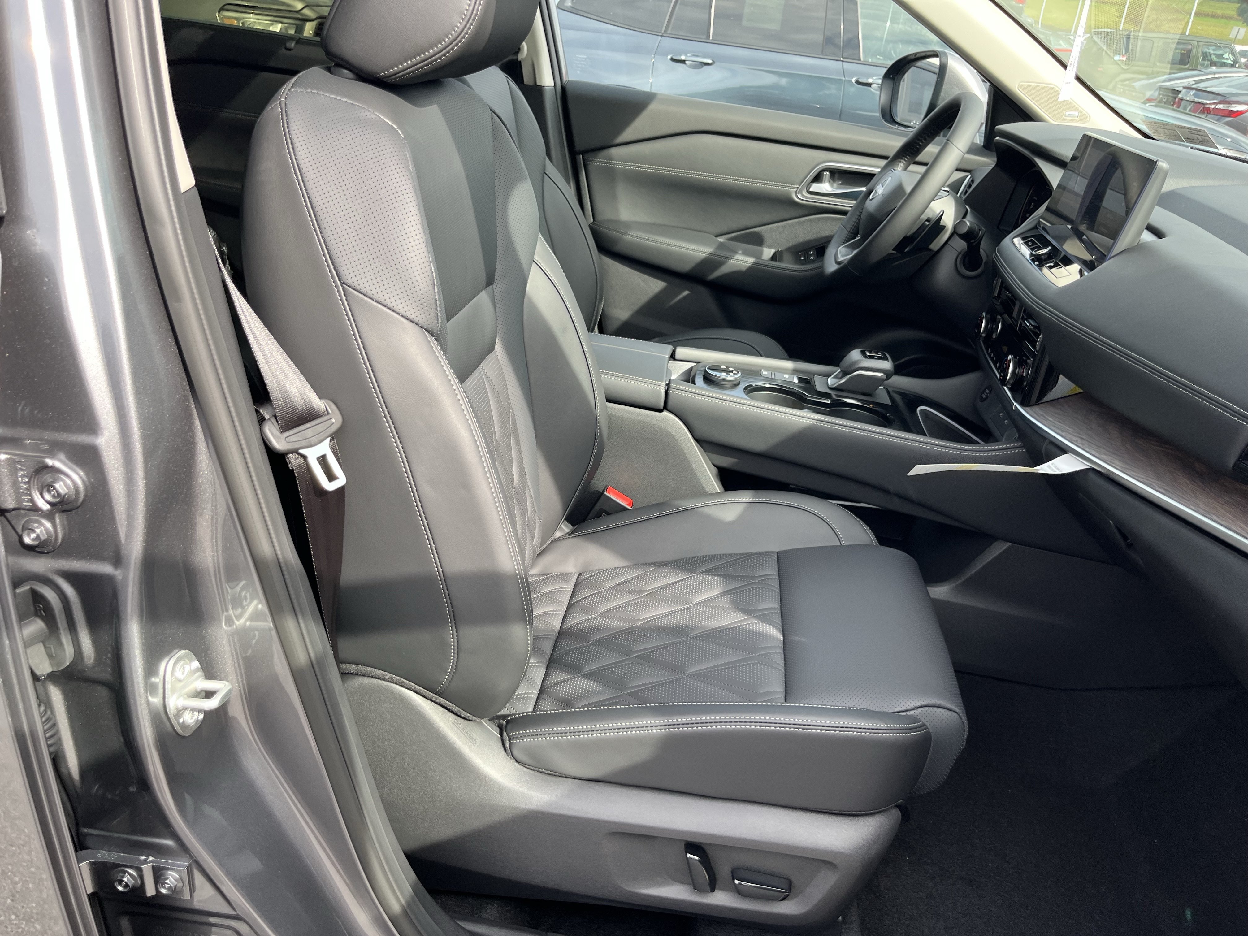 New 2026 Nissan Rogue Platinum SUV