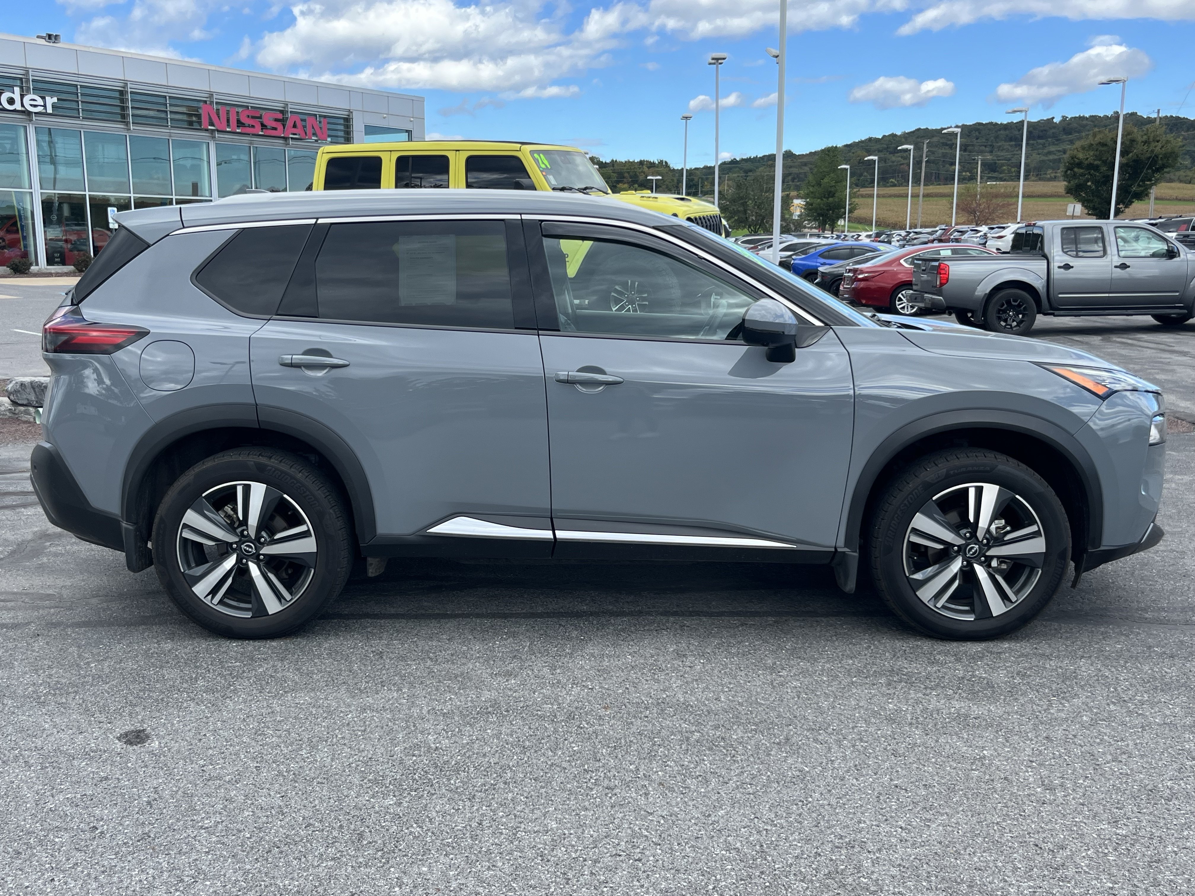 Used 2023 Nissan Rogue SL SUV