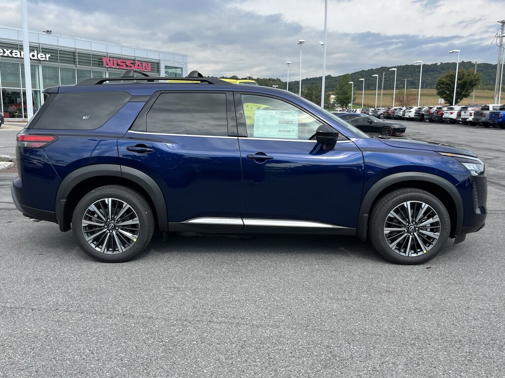 New 2026 Nissan Pathfinder Platinum SUV