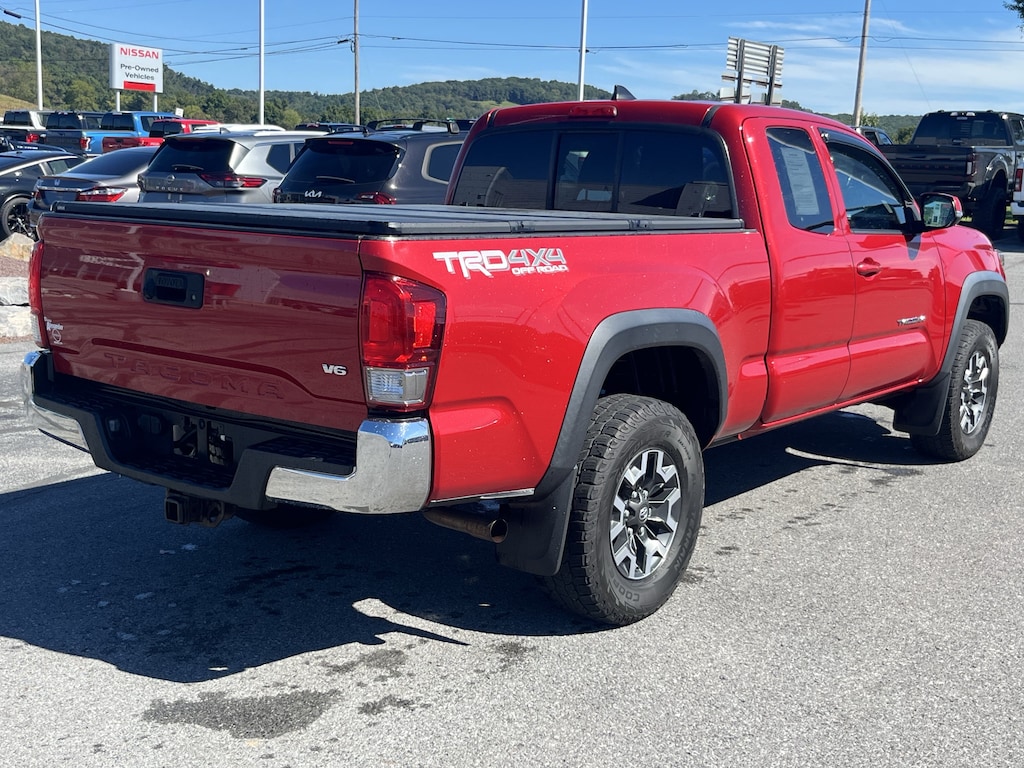 Used 2017 Toyota Tacoma TRD Off-Road TRD Off Road Access Cab 6 Bed V6 4x4 AT