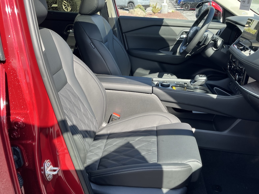 New 2026 Nissan Rogue Platinum SUV