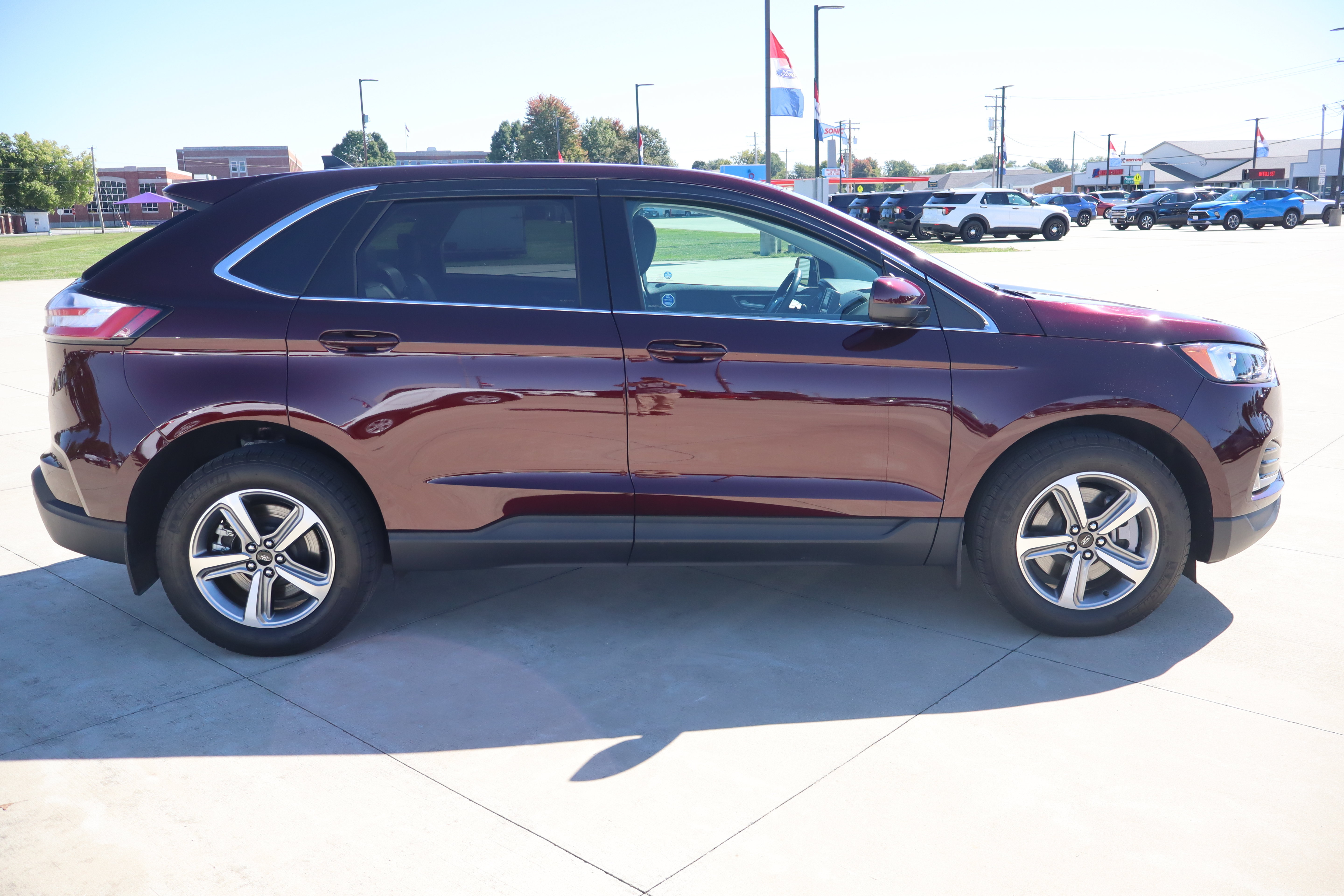 Used 2024 Ford Edge SEL SUV