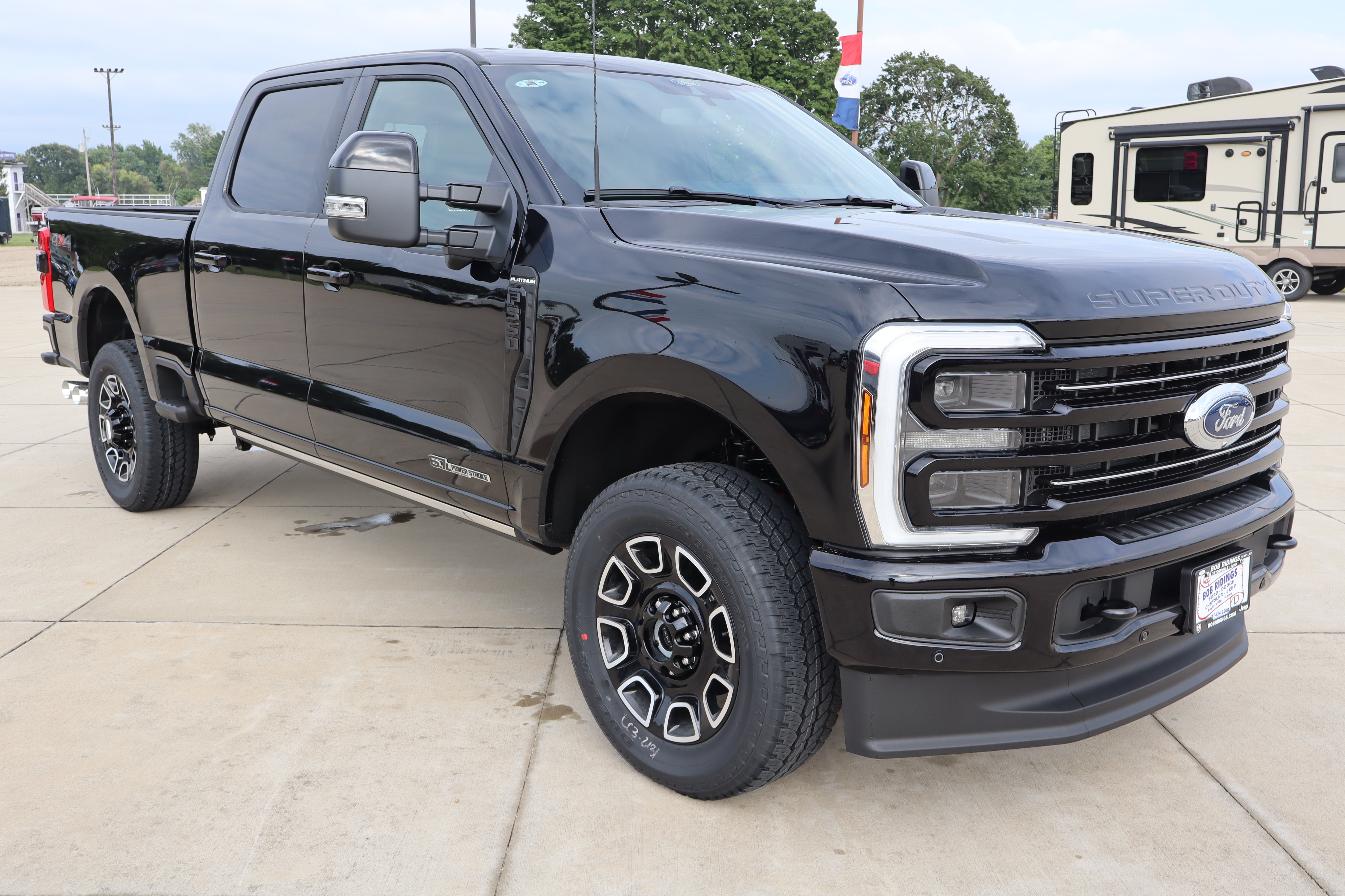 New 2026 Ford Super Duty F-350 SRW Platinum Truck