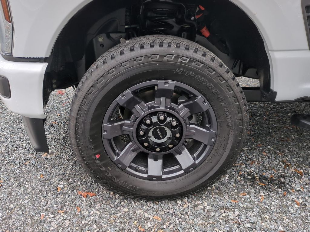 2026 Ford F-350 Super Duty XL - Photo 32