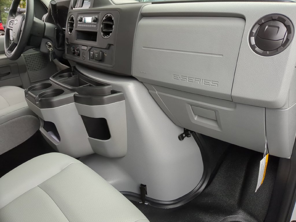 2027 Ford E-Series Cutaway Base - Photo 17