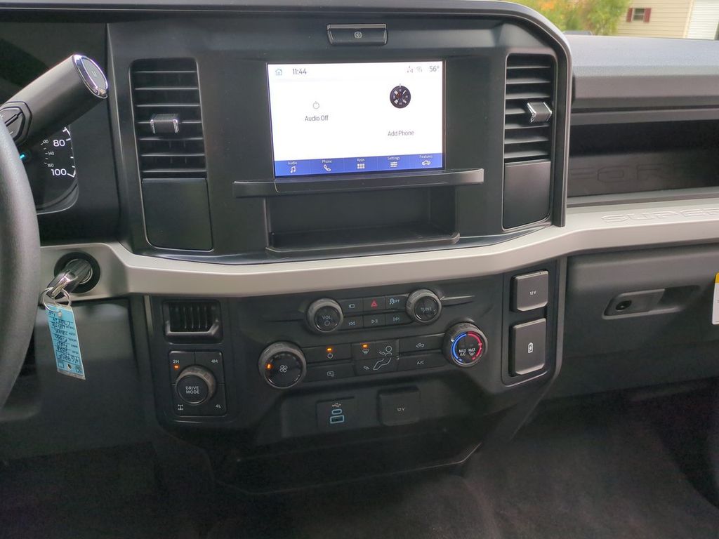 2026 Ford F-350 Super Duty XL - Photo 16