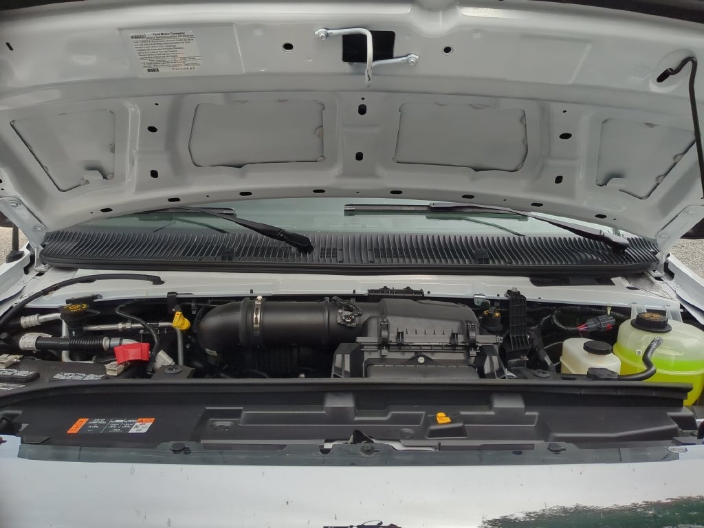 2027 Ford E-Series Cutaway Base - Photo 18
