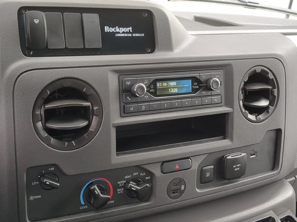2027 Ford E-Series Cutaway Base - Photo 14