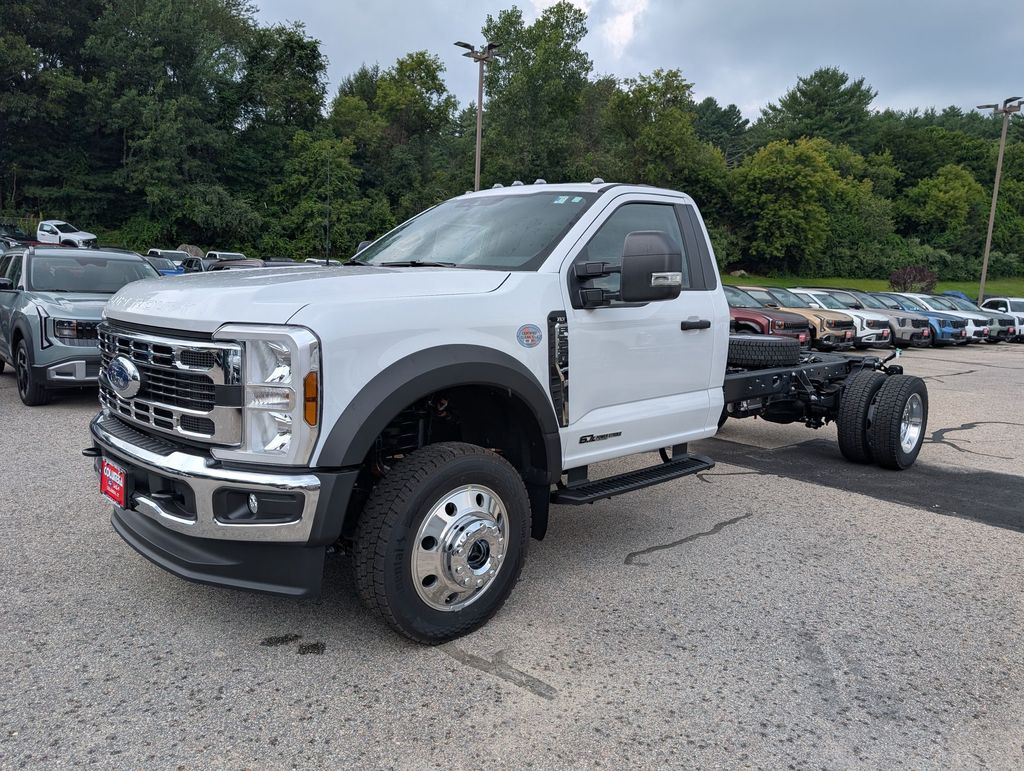 2026 Ford F-550 Super Duty Chassis Cab XLT - Photo 6