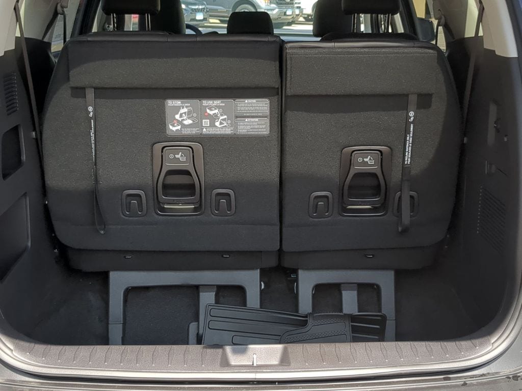 New 2027 Kia Carnival LXS Minivan/Van