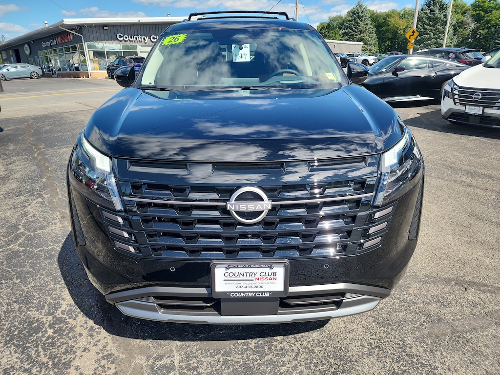 New 2026 Nissan Pathfinder Platinum SUV
