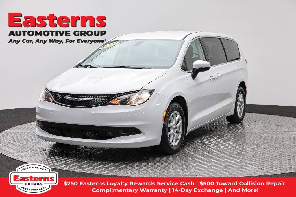 2022 Chrysler Voyager