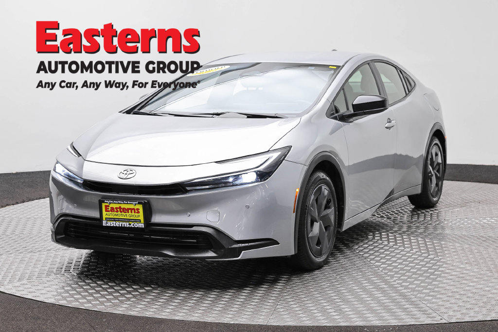 2025 Toyota Prius LE