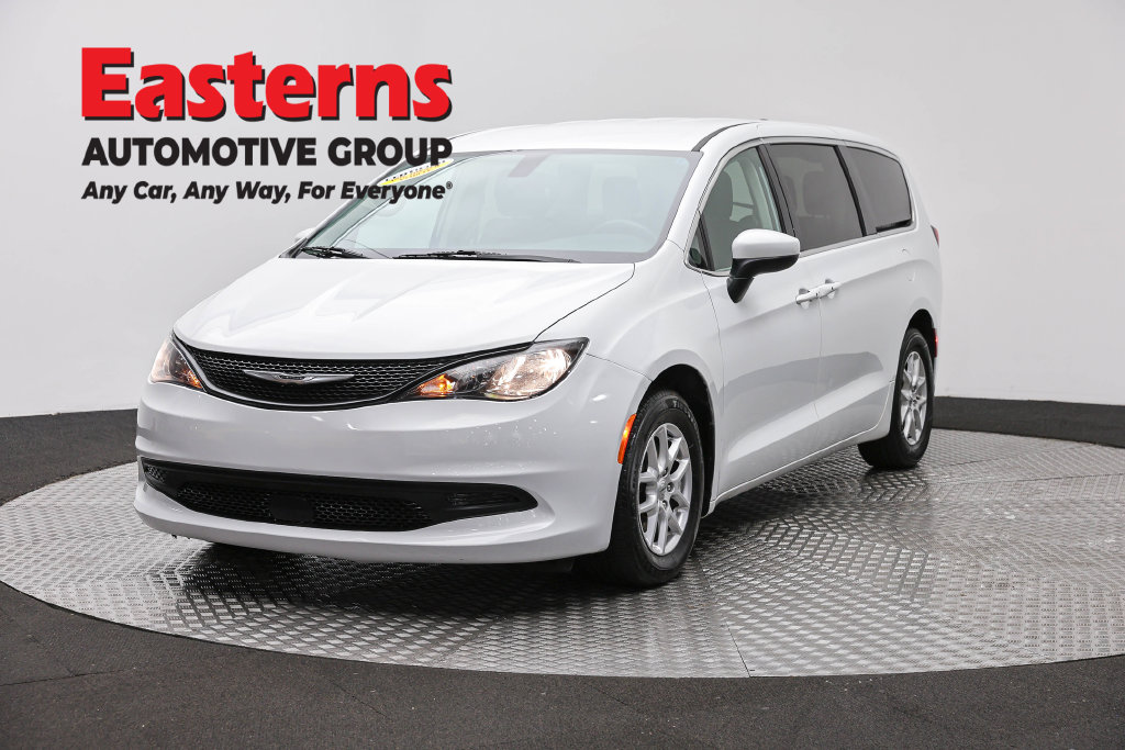 2022 Chrysler Voyager