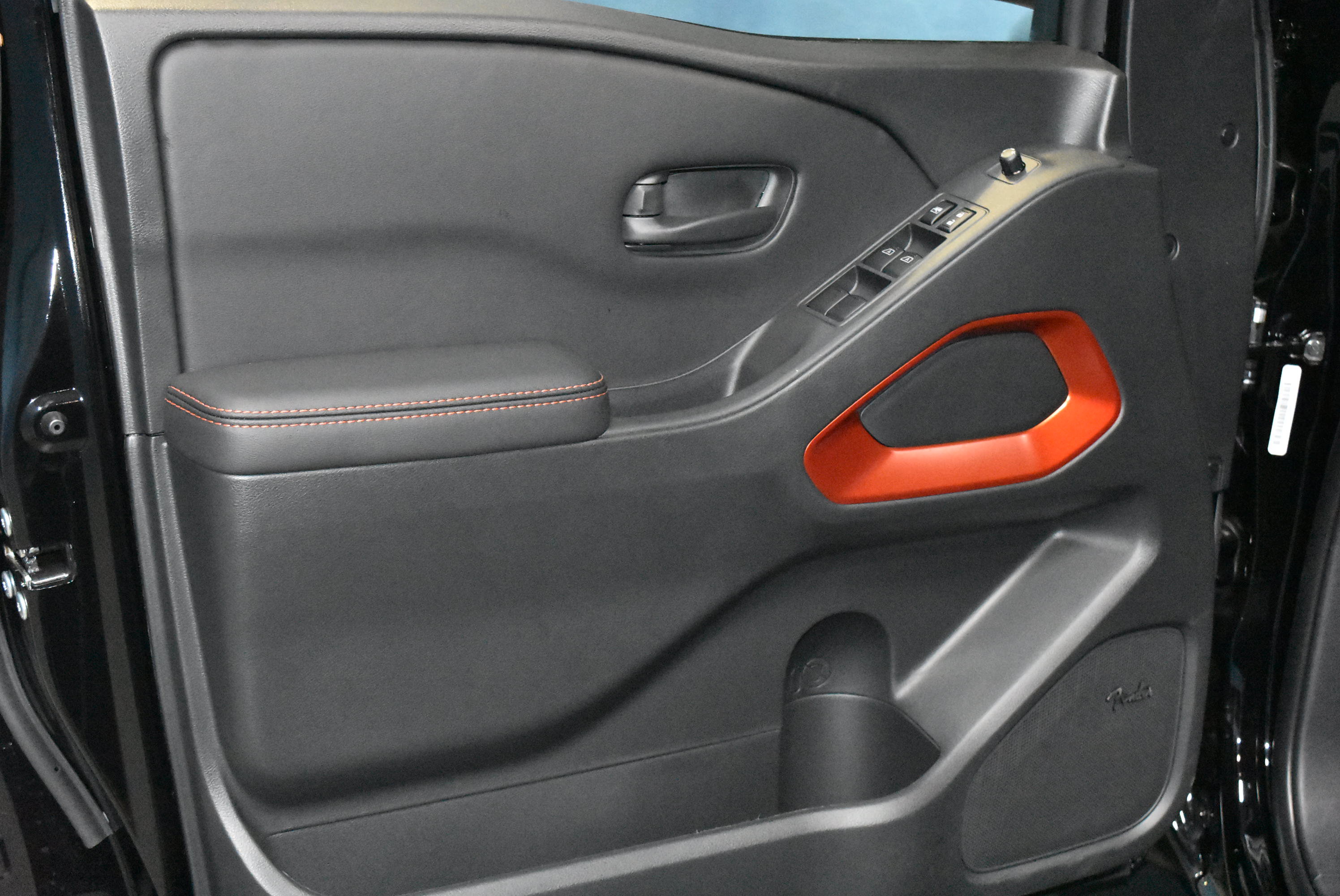 New 2027 Nissan Frontier PRO-4X Truck Crew Cab