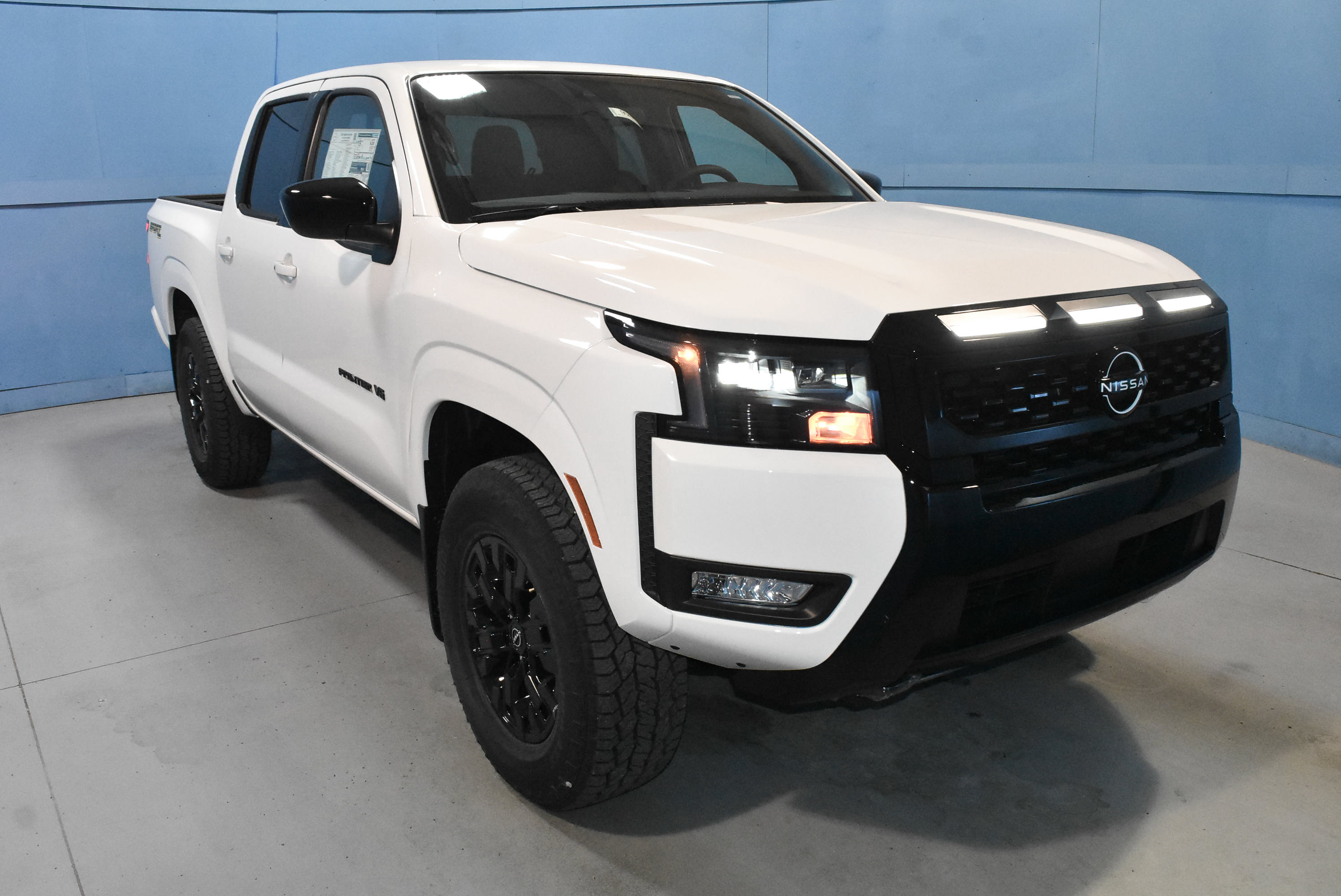 New 2027 Nissan Frontier SV Truck Crew Cab