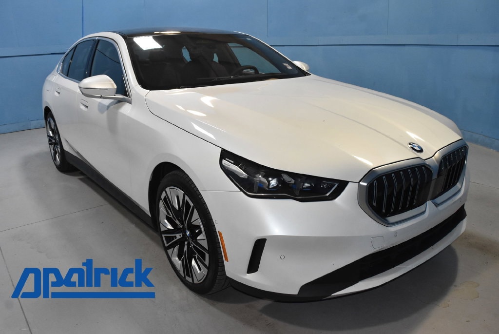 2026 BMW 5 Series 530i