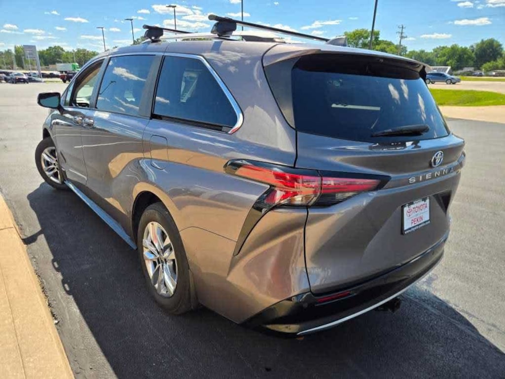 Certified 2021 Toyota Sienna Limited 7 Passenger Van