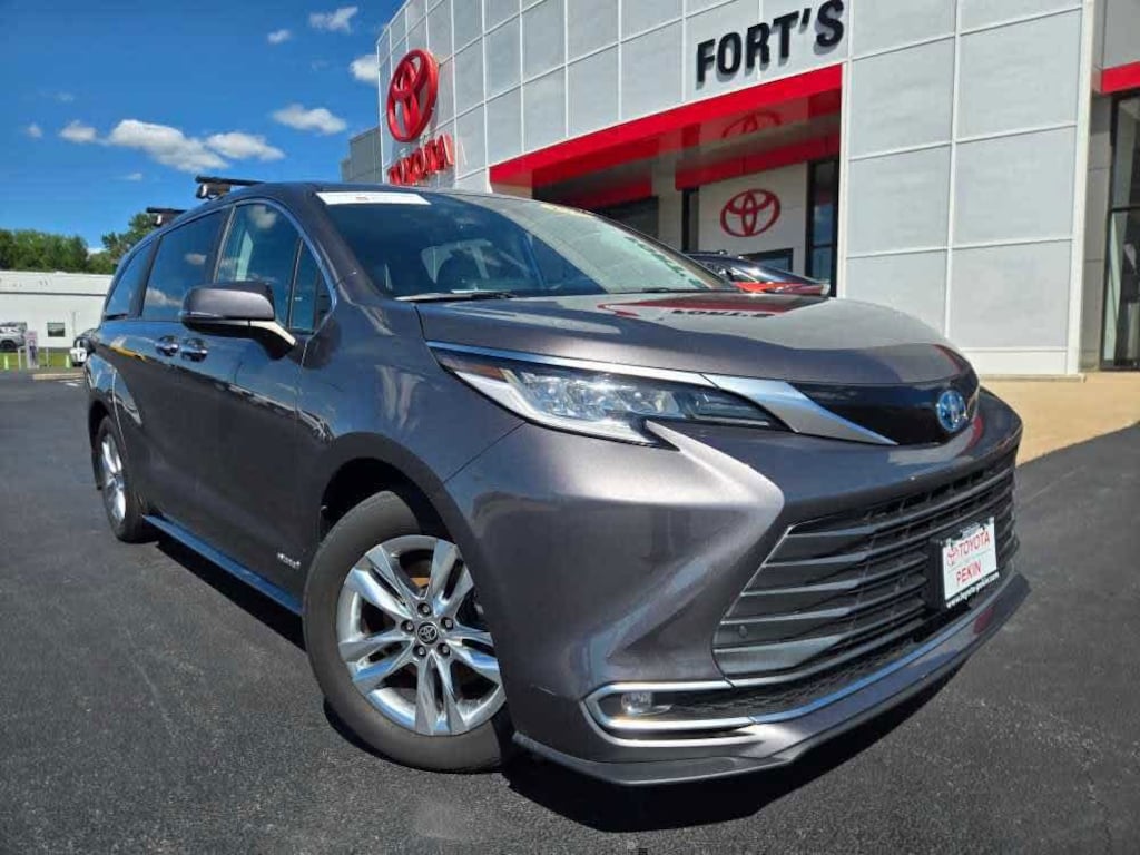 Certified 2021 Toyota Sienna Limited 7 Passenger Van